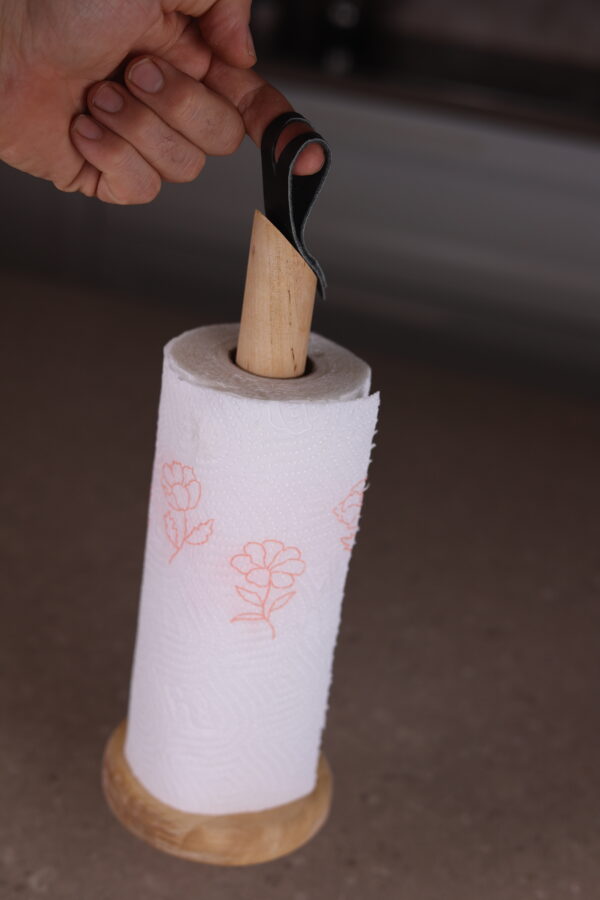 Rulla Birky countertop paper towel holder