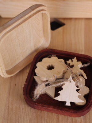 Aarre Box with Christmas Tree Ornament pieces Aarre Box with Christmas Tree Ornament pieces