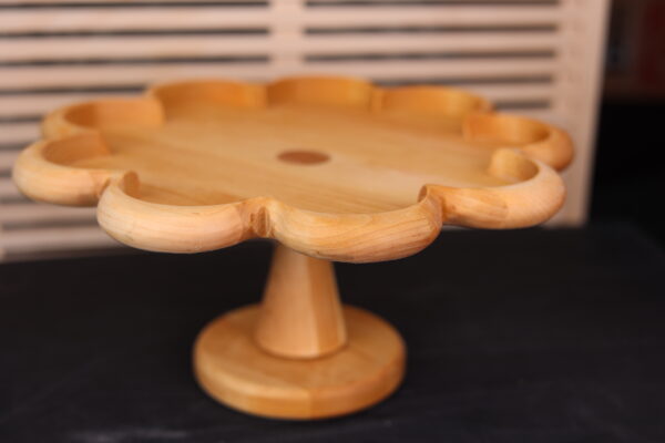 Flora (pipari) Cake Stand