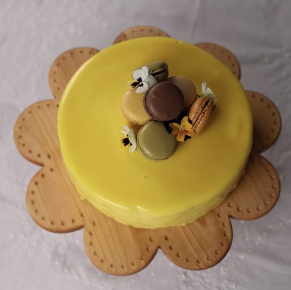 Flora ('Pipari') Cake Stand